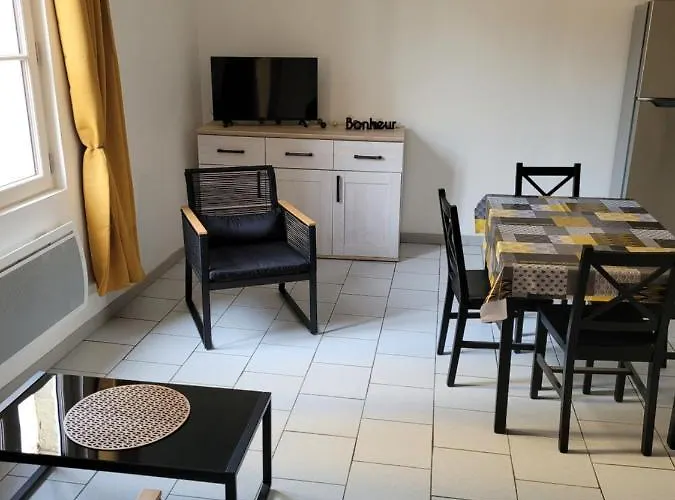 Apartment La Petite Montagne Le Puy-Notre-Dame